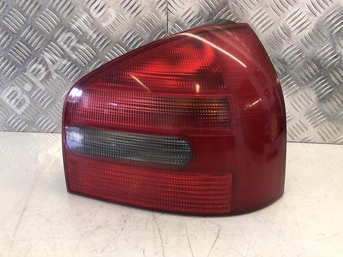 Højre baglygte AUDI A3 (8L1) 1.6 (101 hp) 31785357