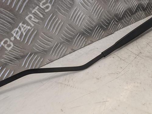 Used Front windshield wiper arm CITROËN C2 (JM_) 1.1 (60 hp) 31785677