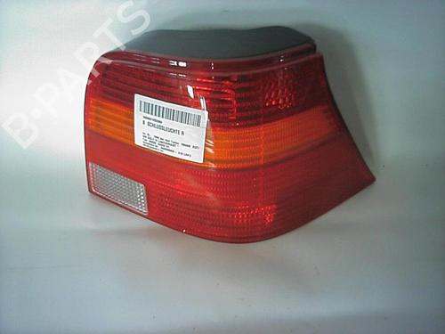 Feu arrière droit VW GOLF IV (1J1) 1.6 (100 hp) 31775896