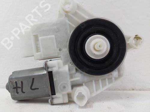 Motor do elevador de vidro trás esquerdo VW GOLF VII Variant (BA5, BV5) 1.6 TDI (115 hp) 31789855