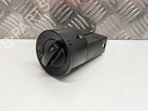Headlight switch VW POLO IV (9N_, 9A_) 1.2 | BP31783576I24 