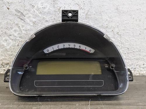 Used Instrument cluster CITROËN C2 (JM_) 1.1 (60 hp) 31783643