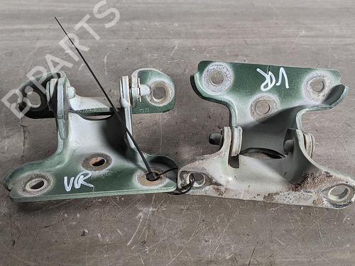 Dørhengsel/Dørstopper LAND ROVER DISCOVERY II (L318) 2.5 Td5 4x4 (139 hp) 31784183