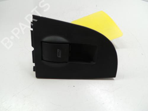 Højre fortil elrude kontakt AUDI A6 C5 Avant (4B5, 4B6) 2.4 (165 hp) 31776804