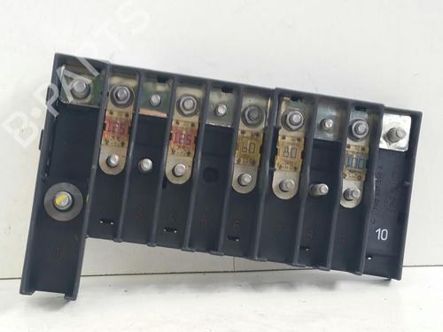 Sikringsdåse VW TRANSPORTER T5 Bus (7HB, 7HJ, 7EB, 7EJ) 1.9 TDI (105 hp) 31779829