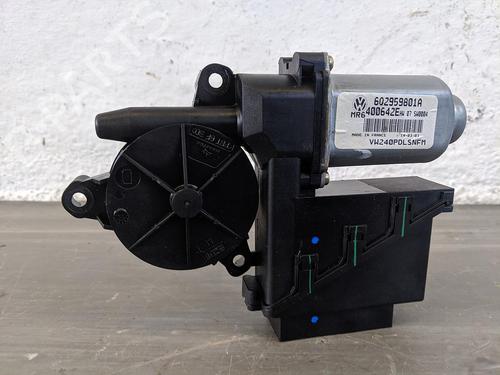 Used Right front window motor NISSAN PRIMERA Hatchback (P11) 1.8 16V (114 hp) 31781868