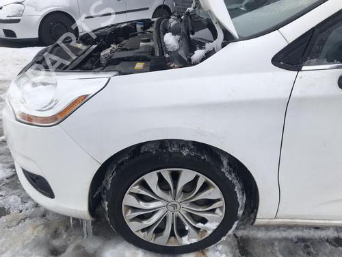 Guarda-lamas esquerdo CITROËN C4 II (NC_) 1.2 THP 130 (NCHNYM, NCHNYT) (130 hp) 32069446