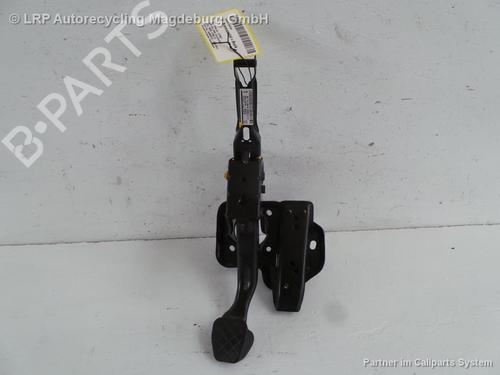 Rempedaal VW POLO IV (9N_, 9A_) 1.2 12V (69 hp) 31777298
