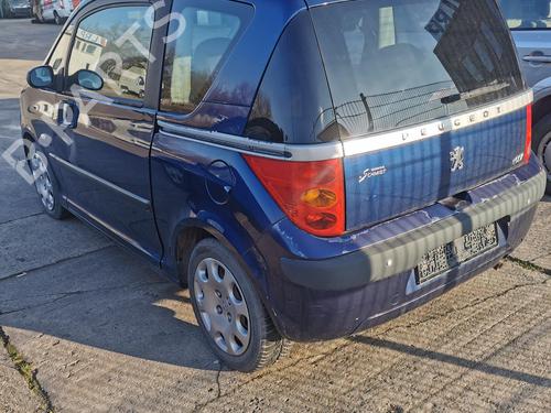 Used Parts PEUGEOT 1007 (KM_) 1.4 (75 hp) 4401921