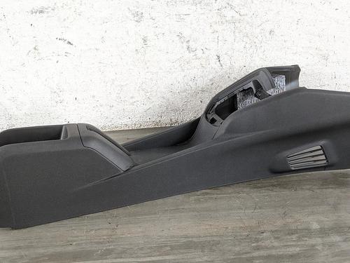 Armrest / Center console PEUGEOT 208 I (CA_, CC_) 1.2 VTI 82 | BP31784999I20 