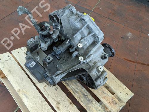 Autre VW POLO IV (9N_, 9A_) 1.4 16V (75 hp) 31784779