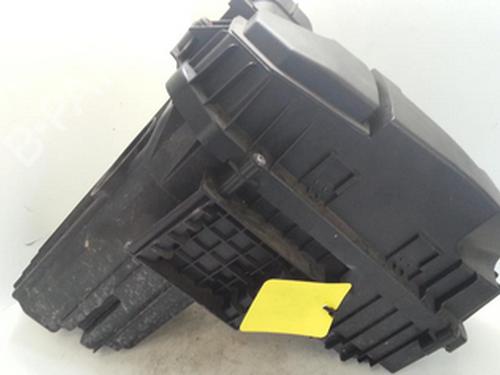 Used Air filter box Air filter box CITROËN C5 III Break (RW_) 1.8 i 16V (RW6FYC) (125 hp) 31778208 31778208