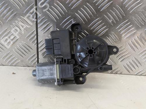 right-rear-window-motor-skoda-octavia-iii-combi-5e5-5e6-2012-2013-2014-2015-2016-2017-2018-2019-2020-31784761 main image