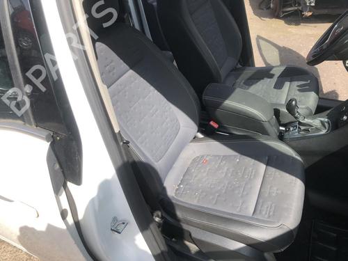 Used Right front seat OPEL MERIVA B MPV (S10) 1.4 (75) (120 hp) 31958792