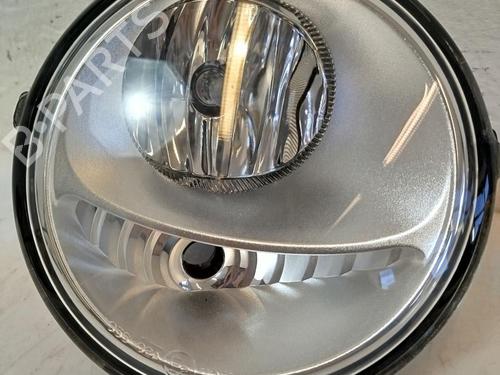 right-front-fog-light-renault-twingo-ii-cn0_-2007-31788968 main image