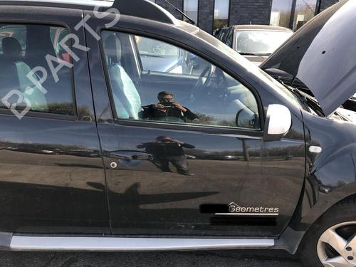 Used Right front door Right front door DACIA DUSTER (HS_) 1.5 dCi 4x4 (HSMC, HSMD) (110 hp) 34043745 34043745