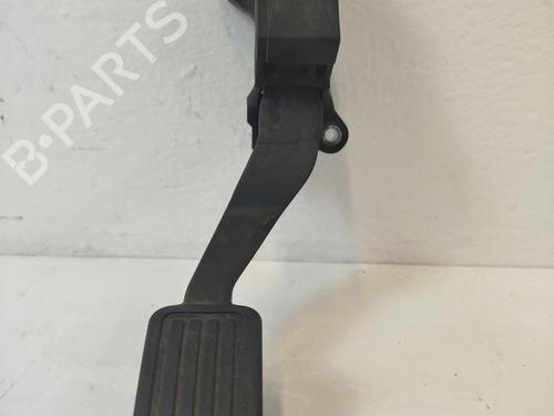 Pédale TOYOTA YARIS (_P13_) 1.3 (NSP130_, NSP130) (99 hp) 31839657