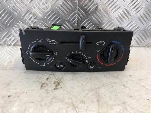 Used Climate control PEUGEOT 207 (WA_, WC_) 1.4 16V (95 hp) 31785904