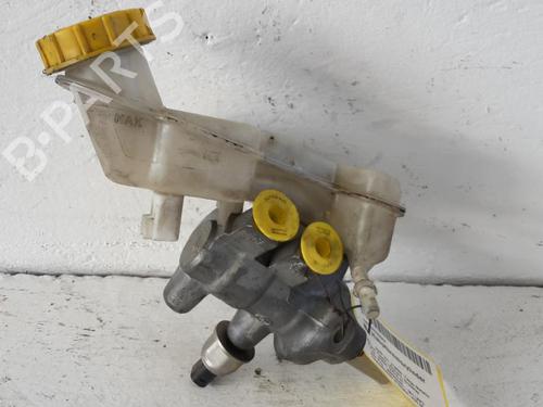 brake-master-cylinder-ford-fiesta-v-jh_-jd_-2001-2002-2003-2004-2005-2006-2007-2008-2009-2010-2011-2012-2013-2014-31779376 main image