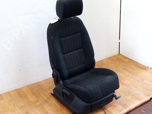 Stol høyre foran NISSAN PRIMERA Hatchback (P11) 1.8 16V (114 hp) 32353053