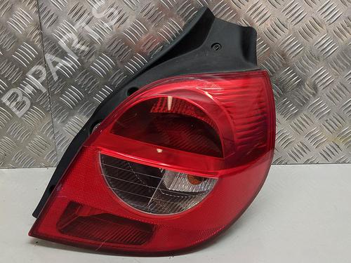 right-taillight-renault-clio-iv-bh_-2012-2013-2014-2015-2016-2017-2018-2019-2020-2021-31782825 main image