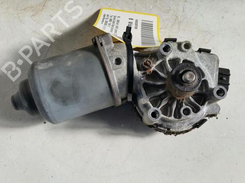 Used Front wiper motor SUZUKI GRAND VITARA II (JT, TE, TD) 1.9 DDiS All-wheel Drive (JT419, TD44, JB419WD, JB419XD,... (129 hp) 31780762
