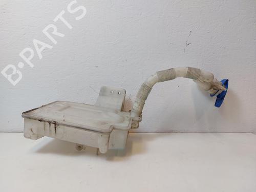 Used Windscreen washer tank VW GOLF VI Variant (AJ5) 1.4 TSI (160 hp) 32373877