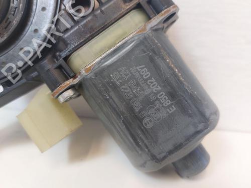 Left front window motor VW GOLF VIII Variant (CG5, DB5) 1.0 TSI | BP31791432E21