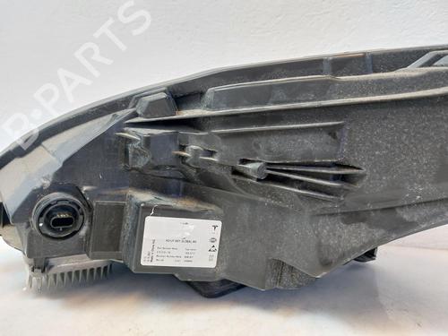 Right headlight TESLA MODEL Y (5YJY) EV All-wheel Drive | BP31789120C29 