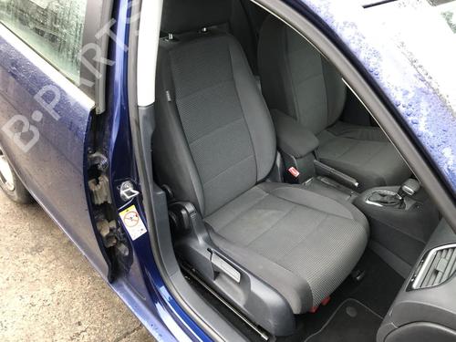 right-front-seat-vw-golf-vi-variant-aj5-2009-2010-2011-2012-2013-2014-32274369 main image