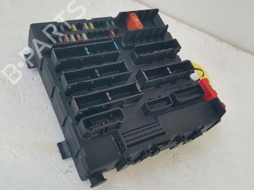 Sikringsdåse OPEL VECTRA C (Z02) 2.2 DTI 16V (F69) (125 hp) 31781035