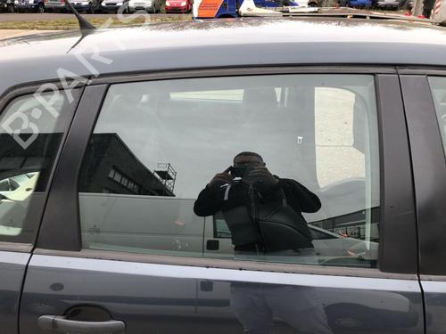 Dør rude højre bagtil Dør rude højre bagtil VW POLO IV (9N_, 9A_) 1.4 16V (80 hp) 33996221 33996221