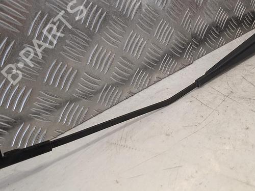 Używane Ramię wycieraczki przedniej szyby SKODA OCTAVIA II Combi (1Z5) 2.0 TDI (140 hp) 31785664