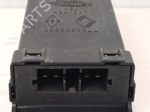 Used Electronic module Electronic module RENAULT SAFRANE I (B54_) 2.2 (B543) (137 hp) 33275390 33275390