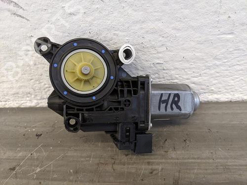 Used Right rear window motor NISSAN PRIMERA Hatchback (P11) 1.8 16V (114 hp) 32396871