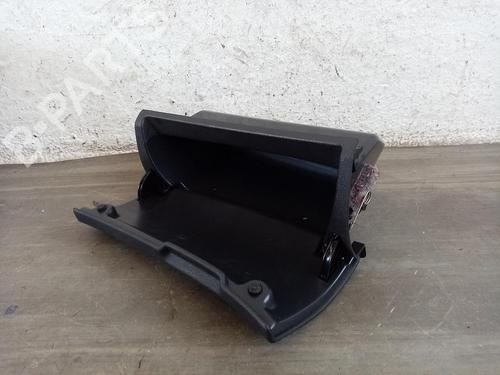Used Glove box SKODA ROOMSTER (5J7) 1.2 TSI (86 hp) 31784139
