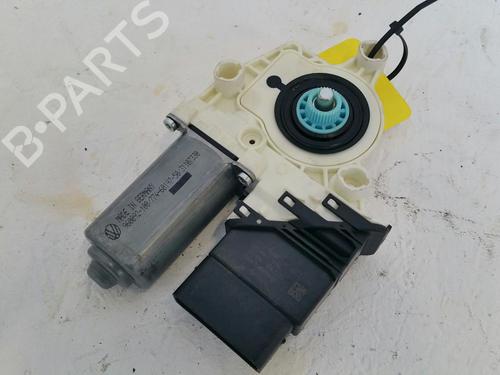 Motor do elevador de vidro trás direito VW GOLF V Variant (1K5) 1.9 TDI (105 hp) 31781151