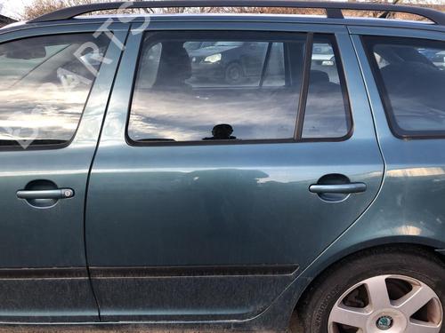 Porta trás esquerda SKODA OCTAVIA II Combi (1Z5) 2.0 TDI (140 hp) 31958911
