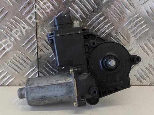 Used Left rear window motor MITSUBISHI SPACE STAR MPV (DG_A) 1.3 16V (DG1A) (82 hp) 31785443