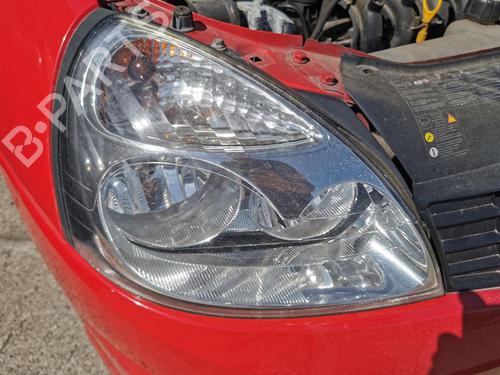 Used Right headlight RENAULT CLIO II (BB_, CB_) 1.2 (BB0A, BB0F, BB10, BB1K, BB28, BB2D, BB2H, CB0A,... (58 hp) 31959091