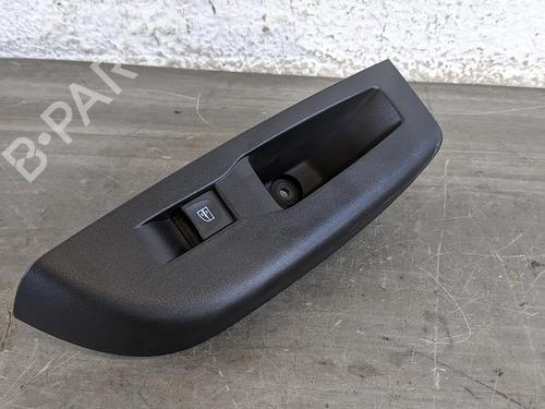 Interrupteur de vitre arrière droite DACIA SPRING EV (B6M1) (45 hp) 31783772