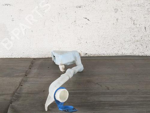 Used Windscreen washer tank NISSAN PRIMERA Hatchback (P11) 1.8 16V (114 hp) 31785061