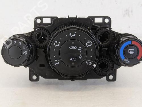 Klimabedienteil für FORD FIESTA VI (CB1, CCN) 1.25 (60 hp) 31787212