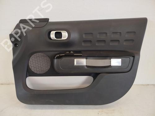 Høyre frontpanel CITROËN C3 III (SX) 1.2 VTi 82 (82 hp) 31789395