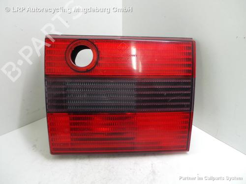 Farolim direito da mala VW PASSAT B3/B4 Variant (3A5, 35I) 1.8 (90 hp) 31777576