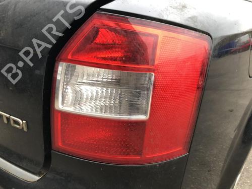 Used Right taillight Right taillight AUDI A4 B6 Avant (8E5) 2.5 TDI (163 hp) 33629966 33629966