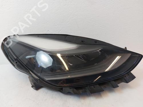 Faro destro TESLA MODEL Y (5YJY) EV All-wheel Drive (450 hp) 31789120