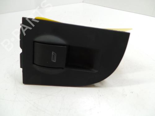 Commutateur AUDI A6 C5 Avant (4B5, 4B6) 2.4 (165 hp) 31776805