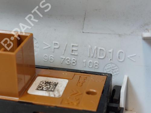 Plafonier PEUGEOT 2008 I (CU_) 1.5 BlueHDI 120 | BP31790877I8