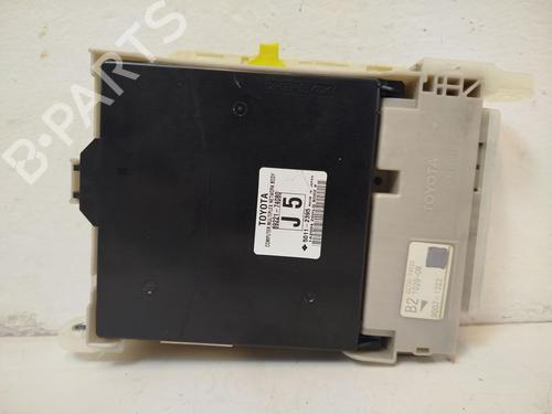 Used Fuse box Fuse box TOYOTA IQ (_J1_) 1.0 (KGJ10_, KGJ10R) (68 hp) 33708691 33708691